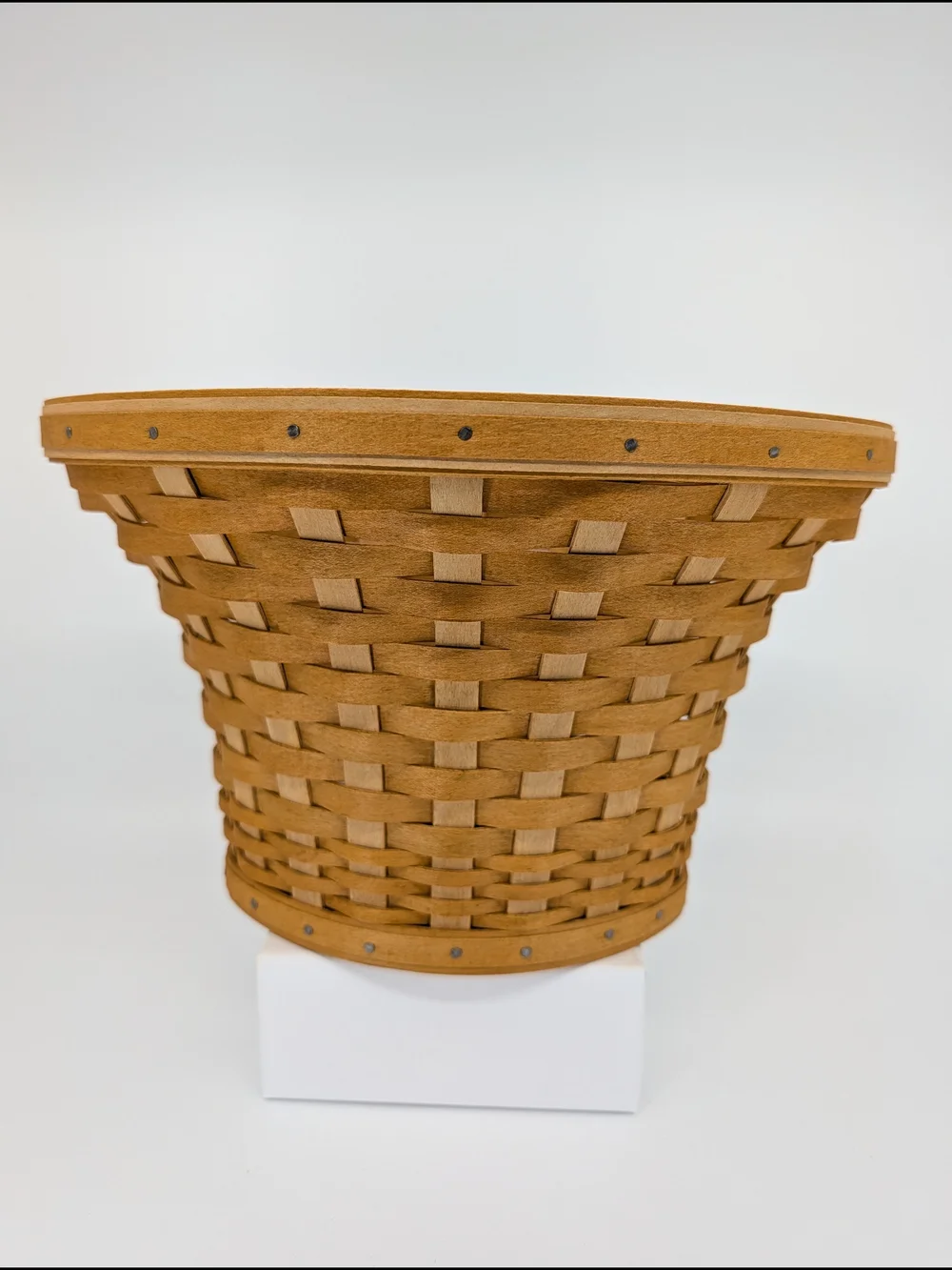 Longaberger 2005 Wall Vase Basket/Planter & Wrought Iron Stand/Hanger w/Leaves